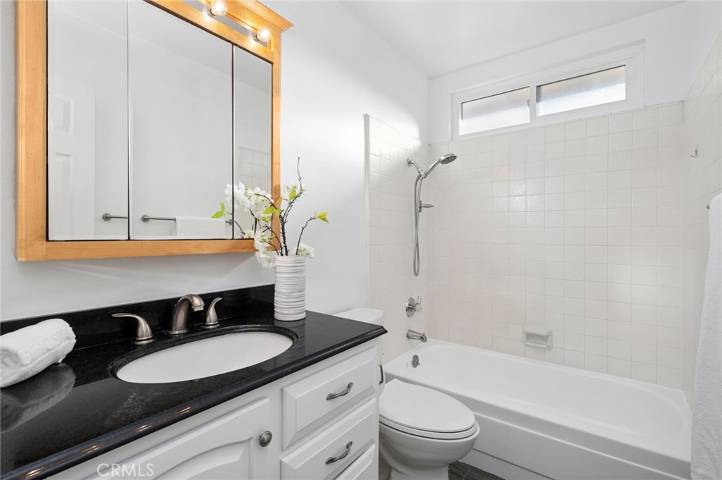 Tasteful guest bathroom w/ high window for fresh air & sunlight - 25182 Stockport, Laguna Hills CA 92653 - photo 35