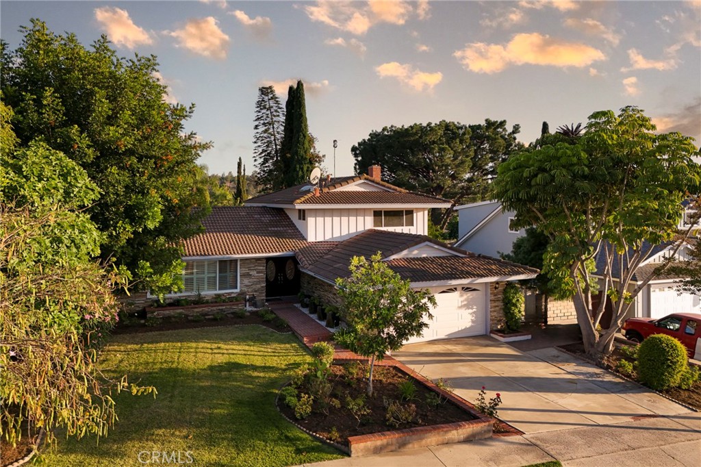 25182 Vespucci, Laguna Hills CA 92653 - photo 1