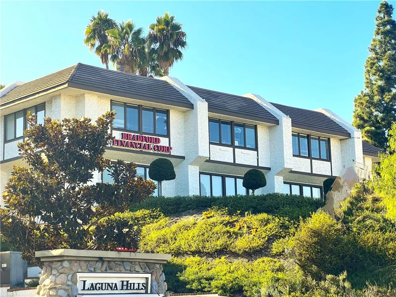 25201 La Paz Road 203A, Laguna Hills, CA 92653
