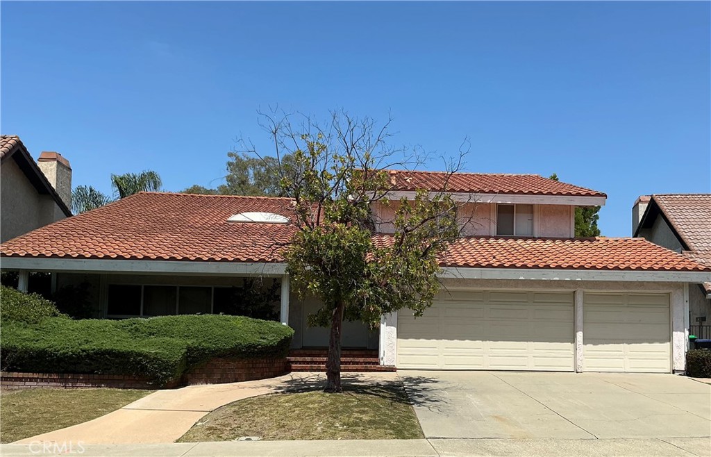 25301 Barents, Laguna Hills CA 92653 - photo 1