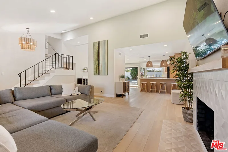 25401 Champlain Road, Laguna Hills