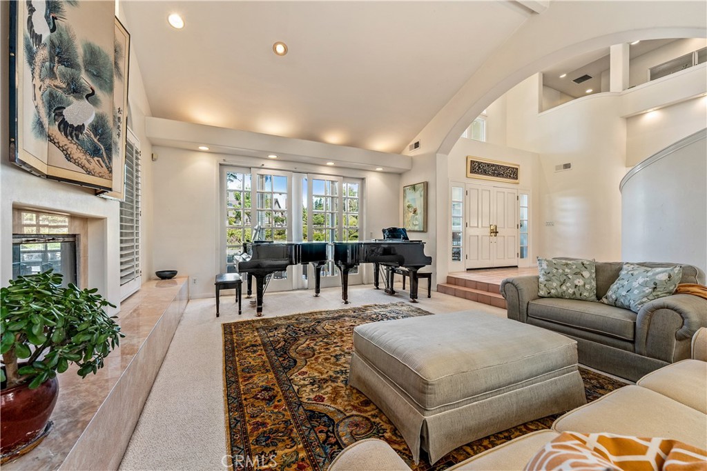 Living room - 25442 Rapid Falls, Laguna Hills CA 92653 - photo 9