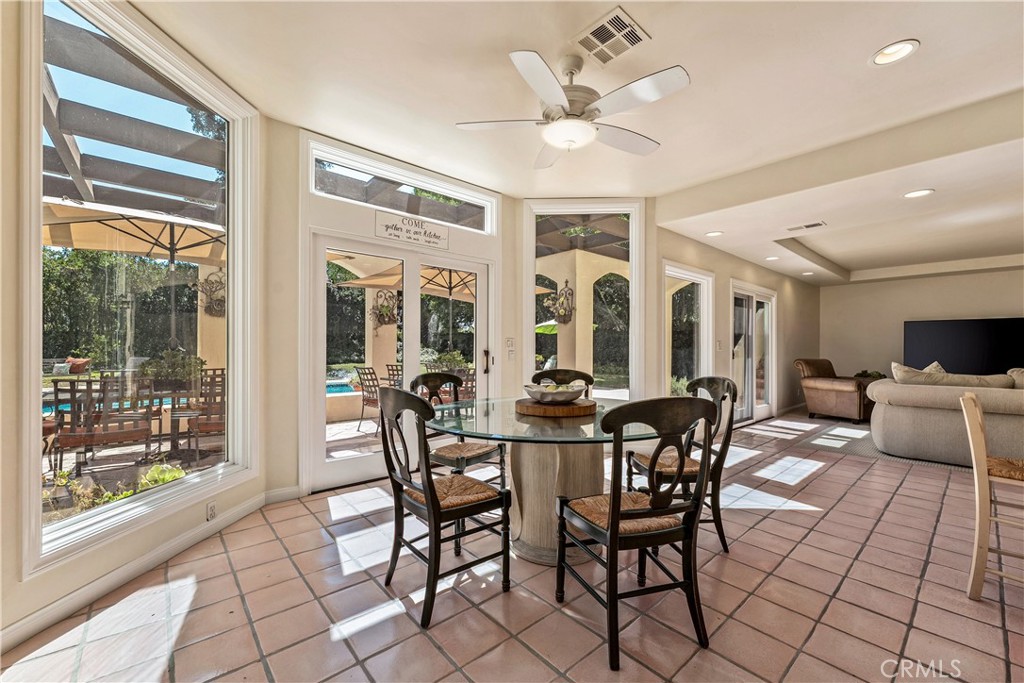 Kitchen nook & breakfast area - 25442 Rapid Falls, Laguna Hills CA 92653 - photo 14