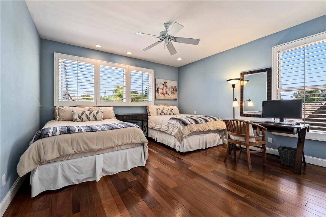 Second floor bedroom - 25442 Rapid Falls, Laguna Hills CA 92653 - photo 32
