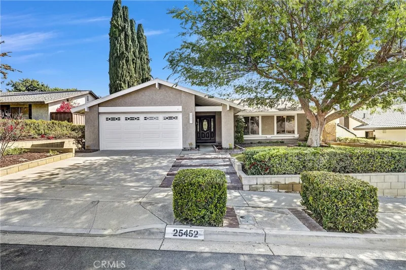 25452 Champlain Road, Laguna Hills, CA 92653