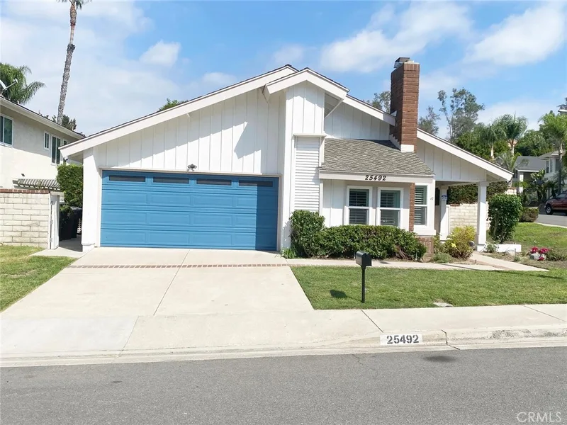 25492 Sarita Drive, Laguna Hills, CA 92653