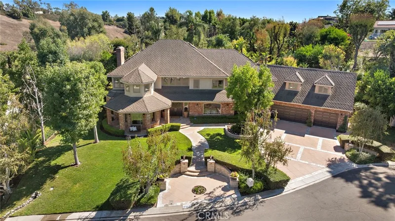 25512 Saddle Rock Place, Laguna Hills, CA 92653