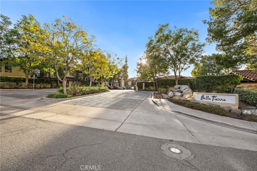 Bella Tierra - 25531 Indian Creek Ln G, Laguna Hills CA 92653 - photo 27