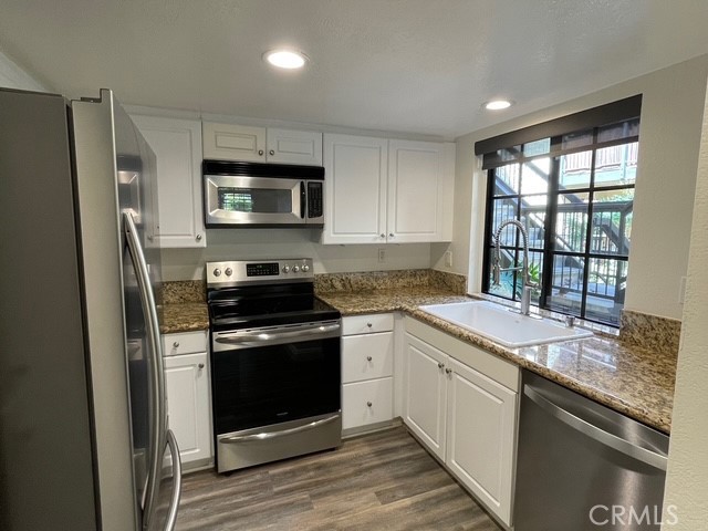 Kitchen - 25531 Indian Hill E, Laguna Hills CA 92653 - photo 5