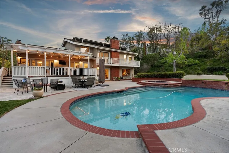 25631 Rangewood Road, Laguna Hills, CA 92653
