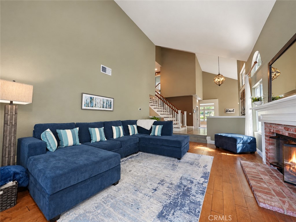 This functional home is enveloped in light and comfort all year around - 25652 Nottingham Court, Laguna Hills CA 92653 - photo 7