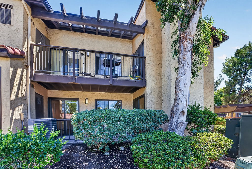 25661 Indian Hill F, Laguna Hills CA 92653 - photo 1