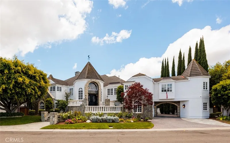 25732 Highplains Terrace, Laguna Hills, CA 92653