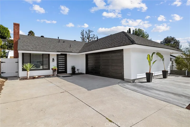 25831 Tree Top Road, Laguna Hills, CA 92653
