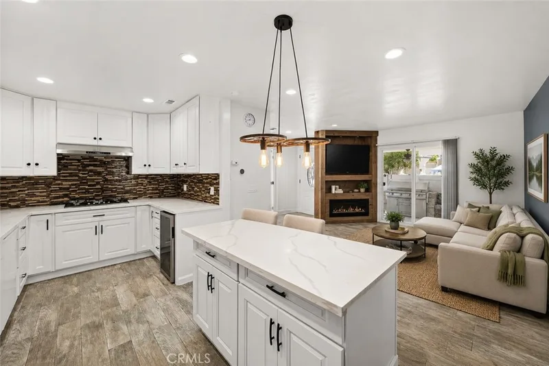25842 Via Lomas, Laguna Hills, CA 92653