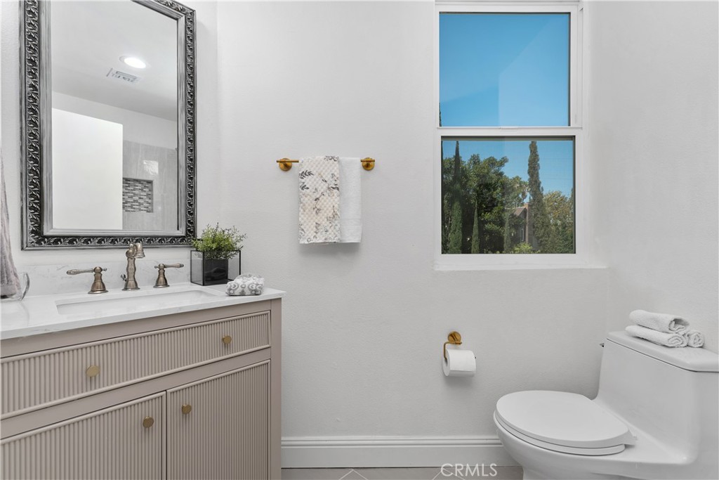 2nd floor bath - 25901 Nellie Gail, Laguna Hills CA 92653 - photo 23