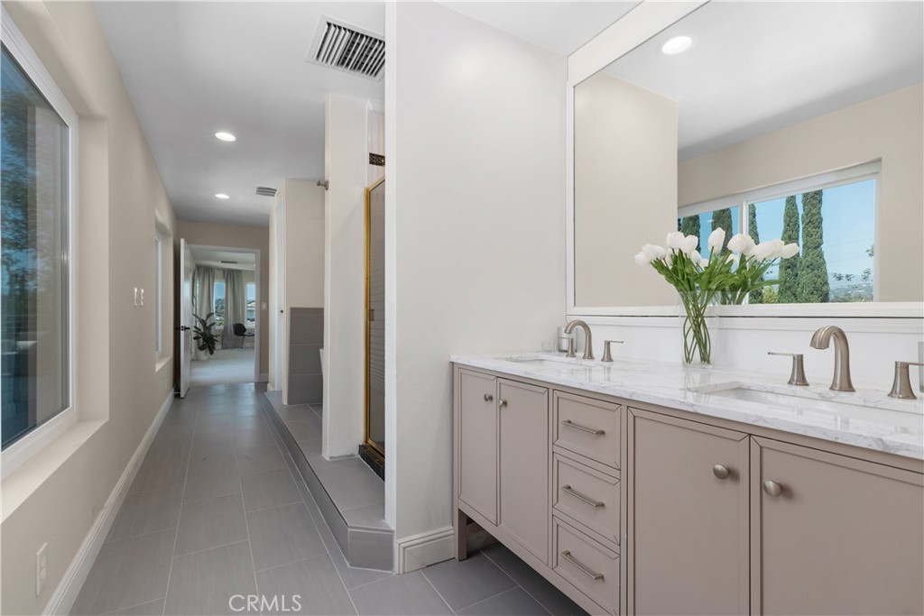 extra bath with bonus room - 25901 Nellie Gail, Laguna Hills CA 92653 - photo 28