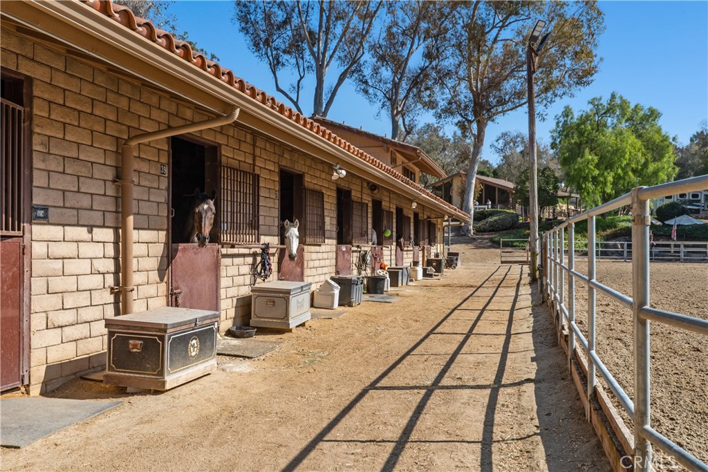 25901 Nellie Gail, Laguna Hills CA 92653 - photo 36
