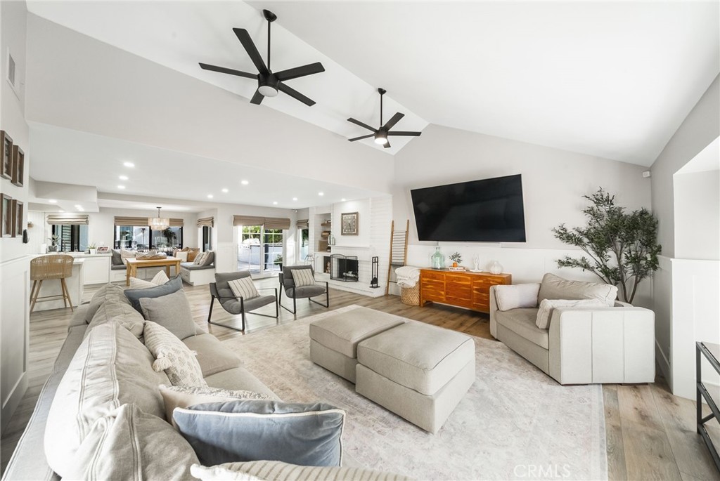 25902 Hitching Rail, Laguna Hills CA 92653 - photo 4