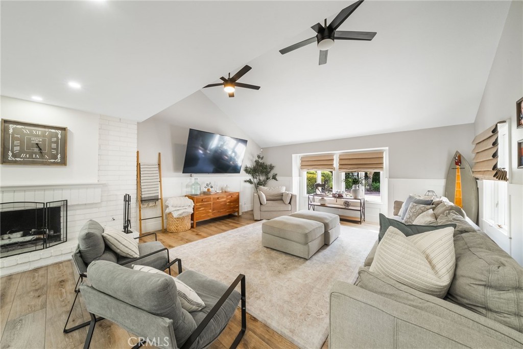 25902 Hitching Rail, Laguna Hills CA 92653 - photo 6