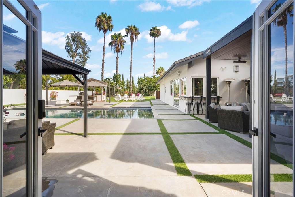 25902 Hitching Rail, Laguna Hills CA 92653 - photo 17