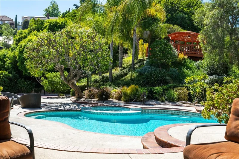 25911 Rich Springs Circle, Laguna Hills, CA 92653