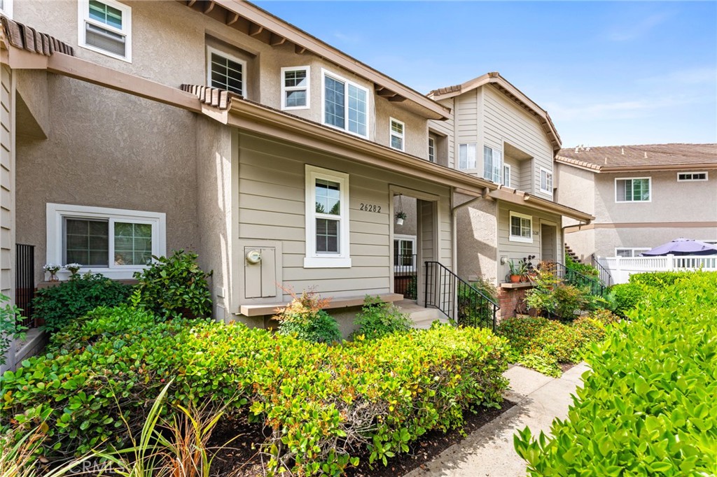 26282 Hanover, Laguna Hills CA 92653 - photo 1