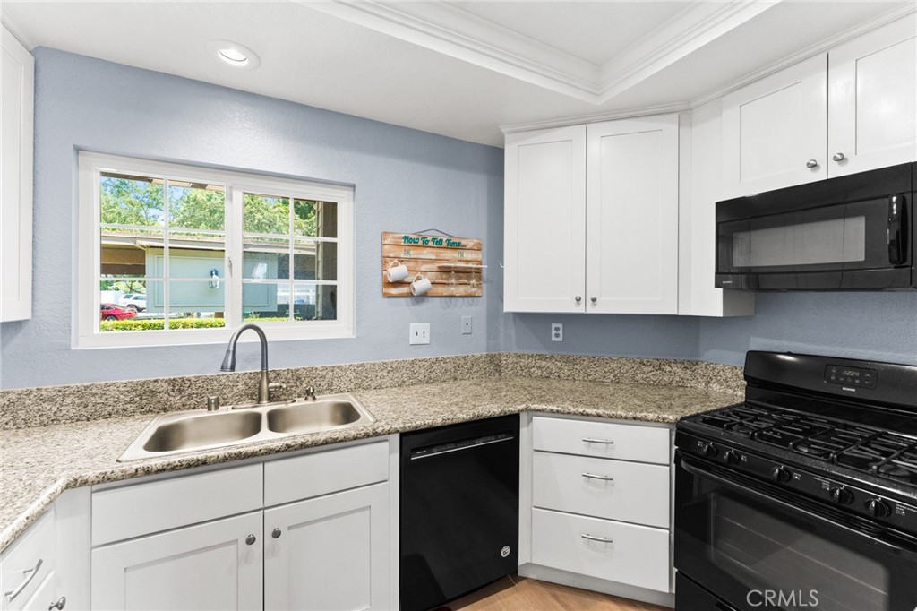 26282 Hanover, Laguna Hills CA 92653 - photo 19
