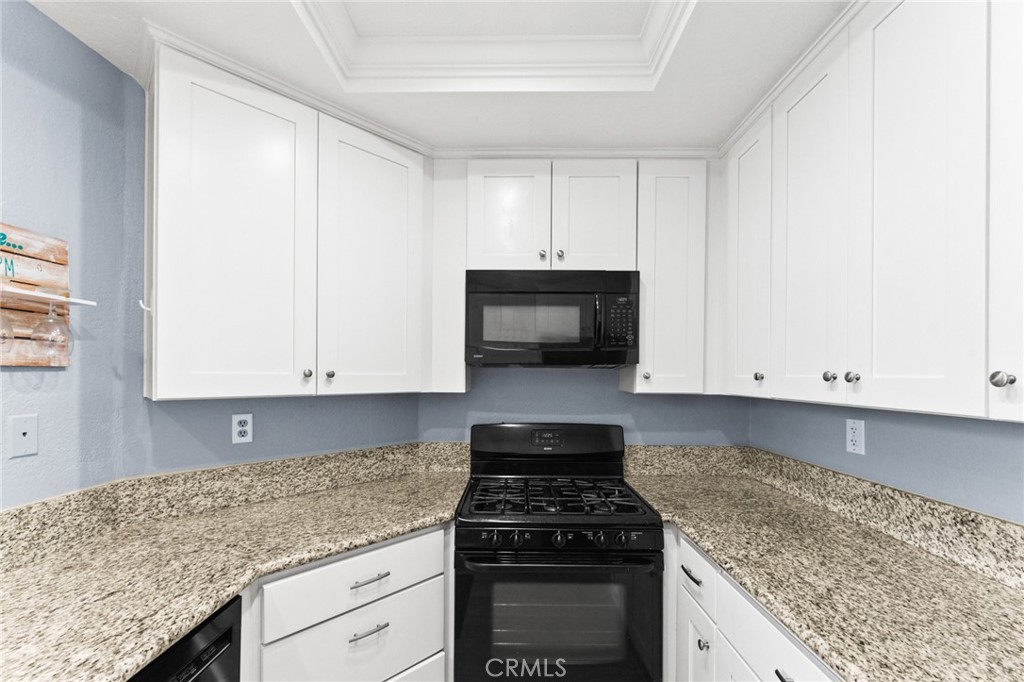 26282 Hanover, Laguna Hills CA 92653 - photo 21