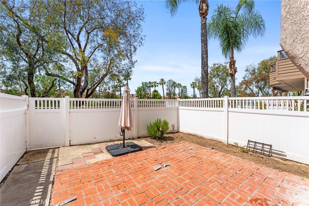 26282 Hanover, Laguna Hills CA 92653 - photo 24