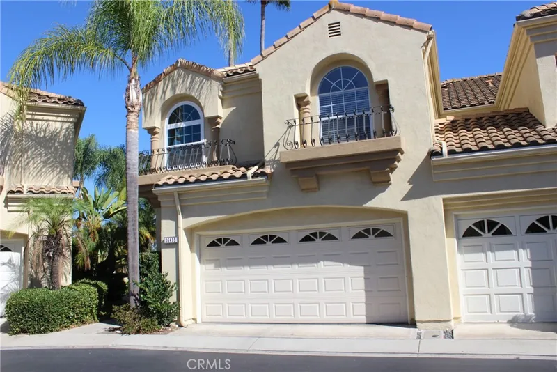 26452 La Scala, Laguna Hills, CA 92653