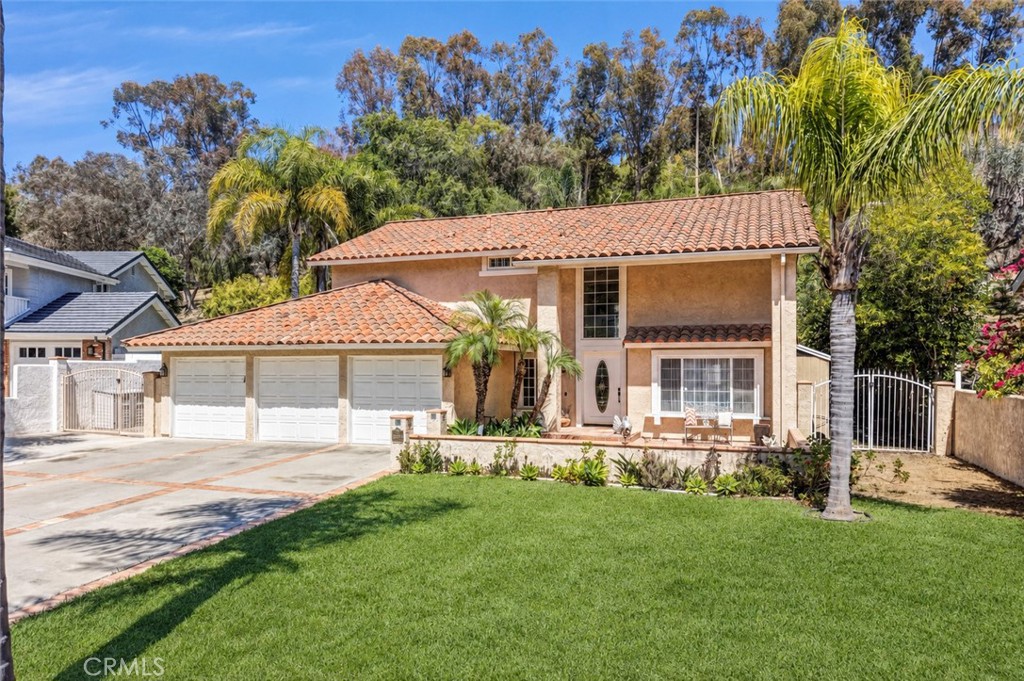 26576 Stetson, Laguna Hills CA 92653 - photo 1