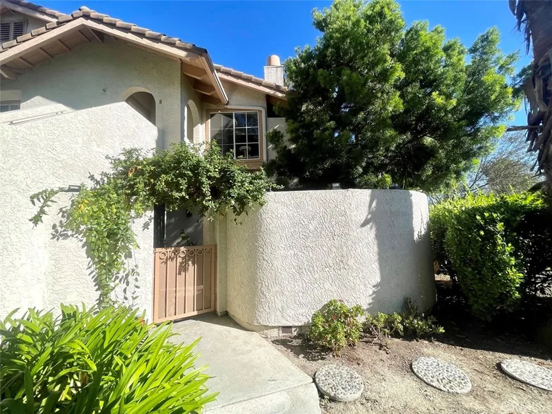 26592 Las Palmas 4, Laguna Hills, CA 92656