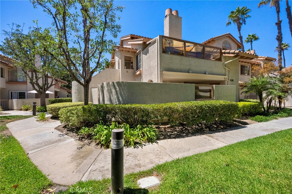26622 Merienda 4, Laguna Hills CA 92656 - photo 3
