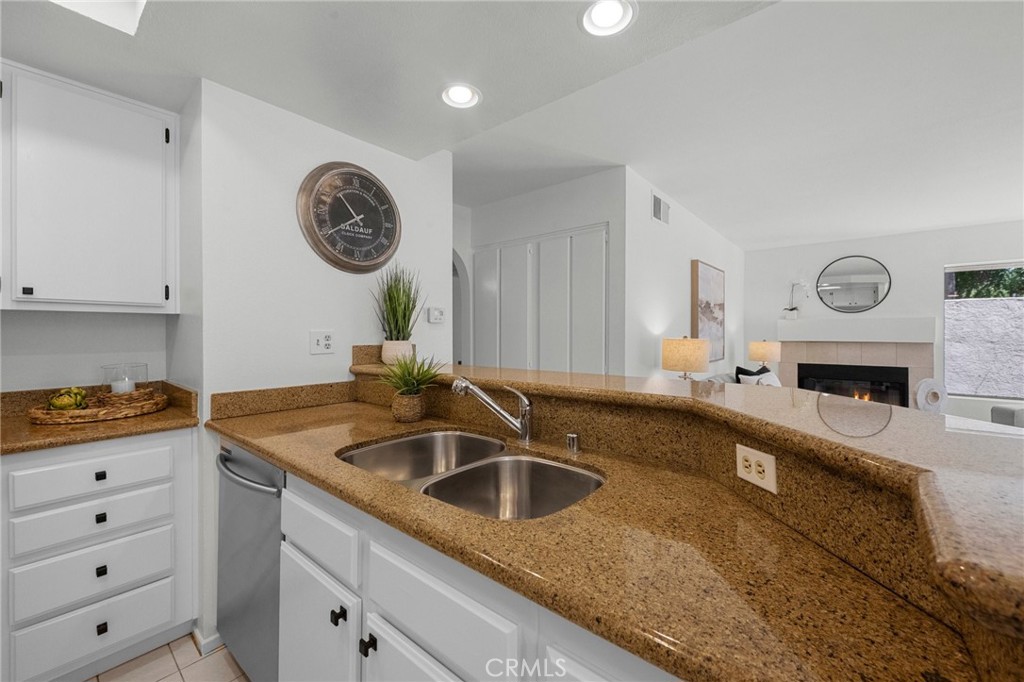 26622 Merienda 4, Laguna Hills CA 92656 - photo 19