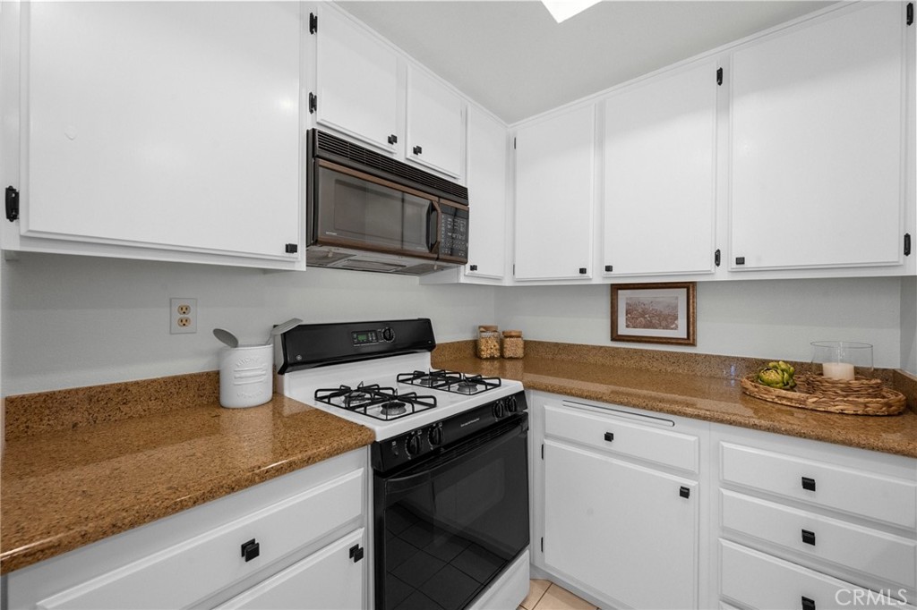 26622 Merienda 4, Laguna Hills CA 92656 - photo 21