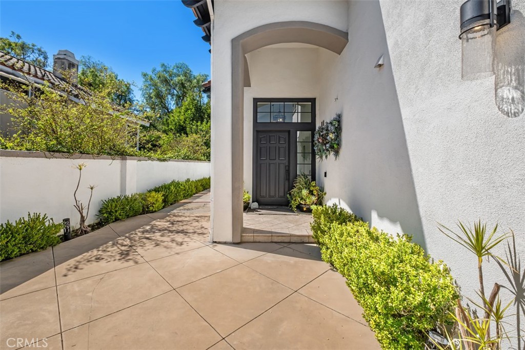 Front Courtyard - 26741 Bridlewood Drive, Laguna Hills CA 92653 - photo 2