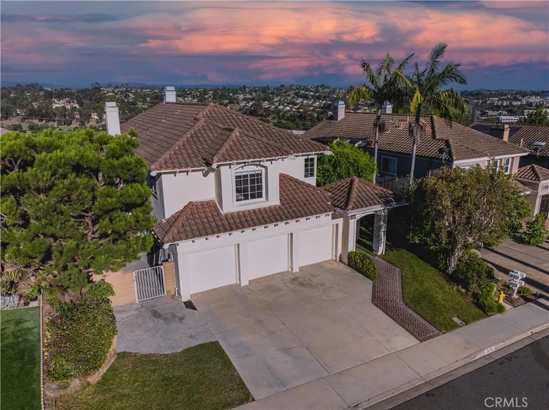26742 Bridlewood Drive, Laguna Hills, CA 92653