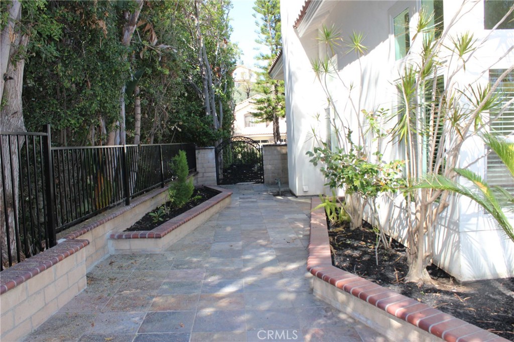 26832 Bridlewood Drive 96, Laguna Hills CA 92653 - photo 41