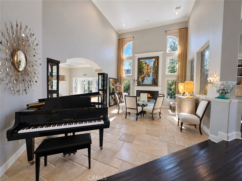 27052 Falling Leaf Drive, Laguna Hills CA 92653 - photo 5