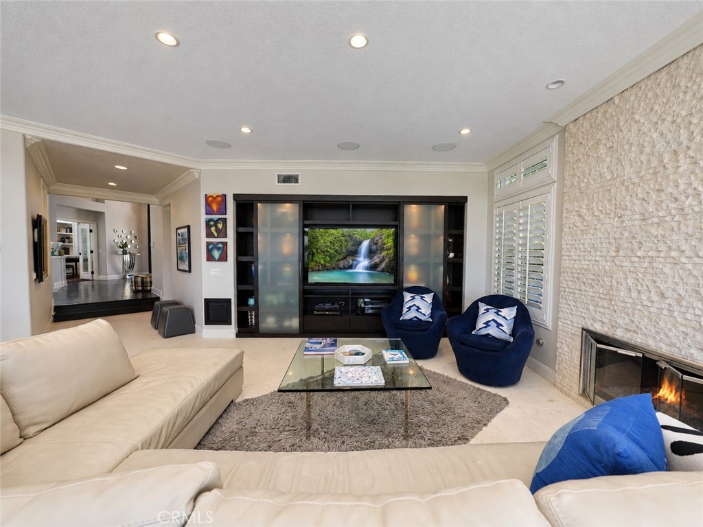 27052 Falling Leaf Drive, Laguna Hills CA 92653 - photo 16