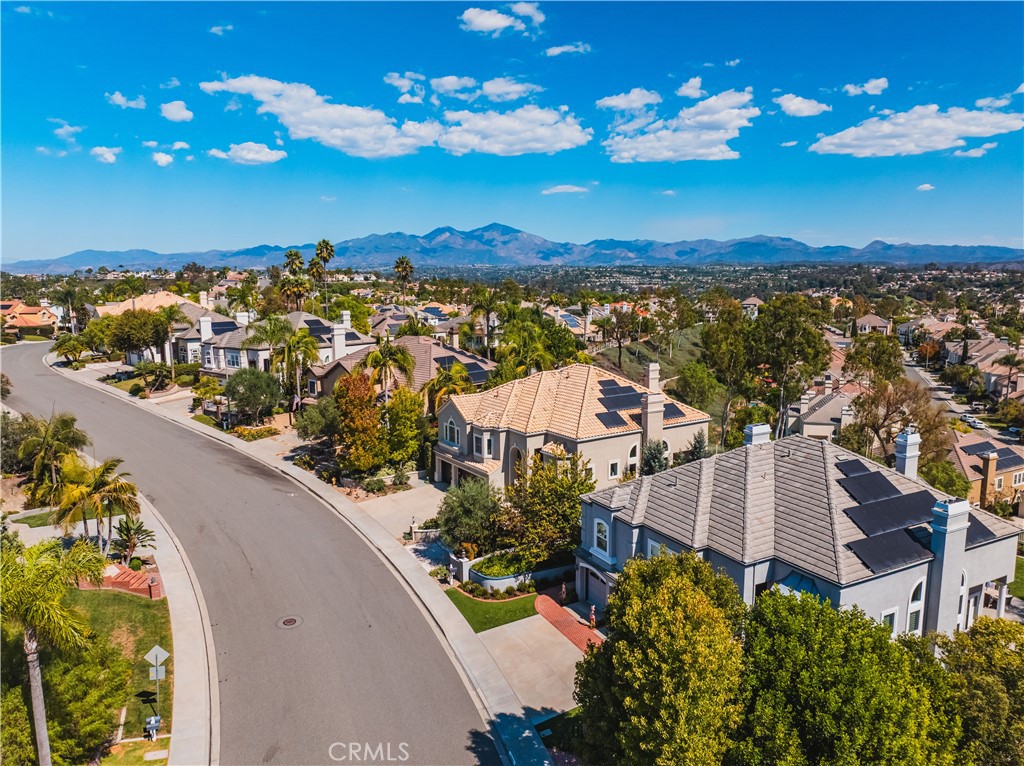 27052 Falling Leaf Drive, Laguna Hills CA 92653 - photo 73