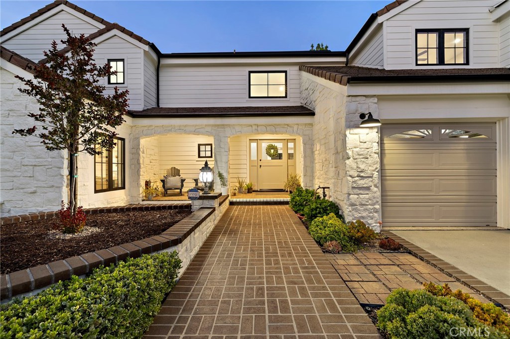 27562 Lost Trail Drive, Laguna Hills CA 92653 - photo 3
