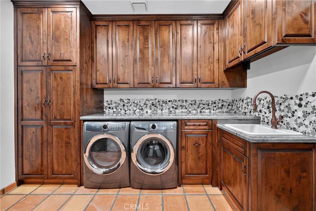 Remodeled laundry room - 27641 Deputy, Laguna Hills CA 92653 - photo 19