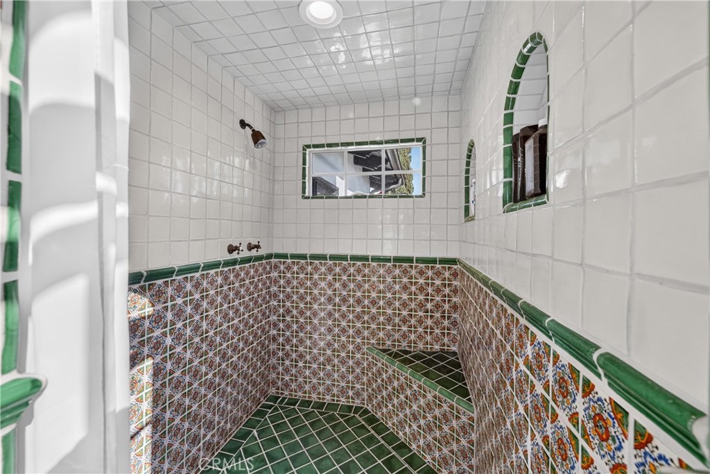Walk in shower - 27641 Deputy, Laguna Hills CA 92653 - photo 44
