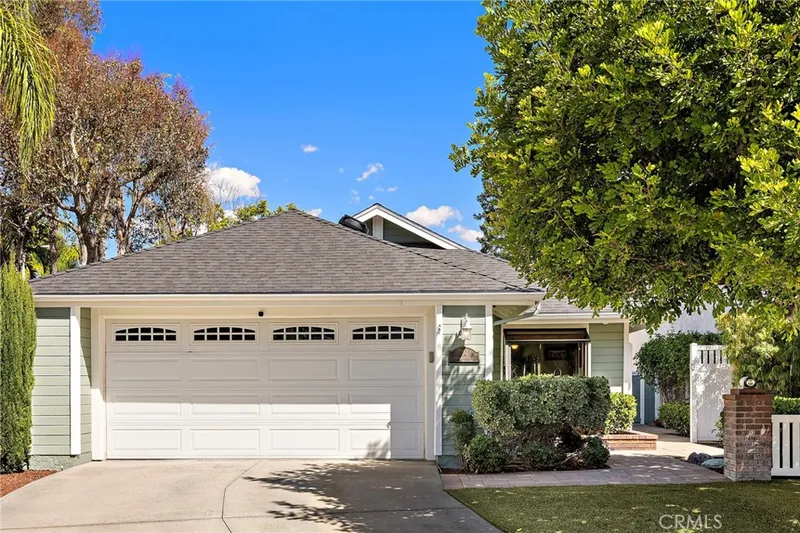 30 Oxbow Creek, Laguna Hills, CA 92653