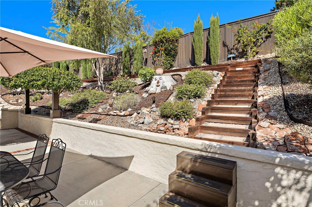 Terraced back garden area with steps - 30 Oxbow Creek, Laguna Hills CA 92653 - photo 23