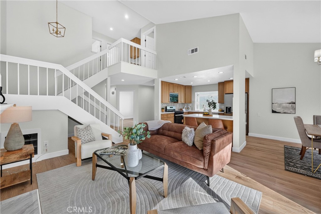 43 Oxbow Creek, Laguna Hills CA 92653 - photo 10
