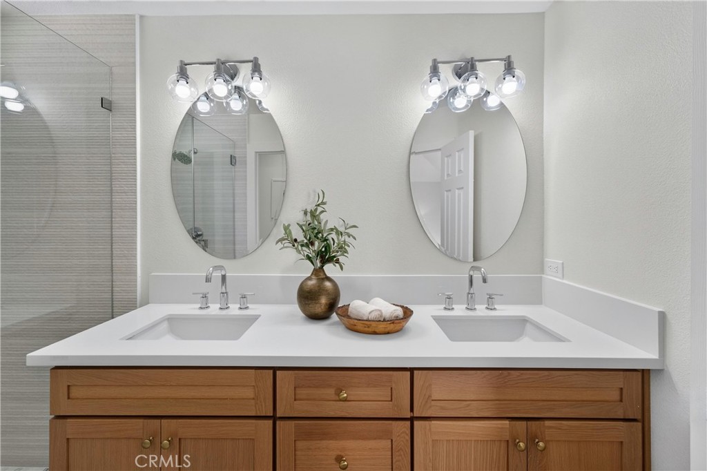 43 Oxbow Creek, Laguna Hills CA 92653 - photo 40