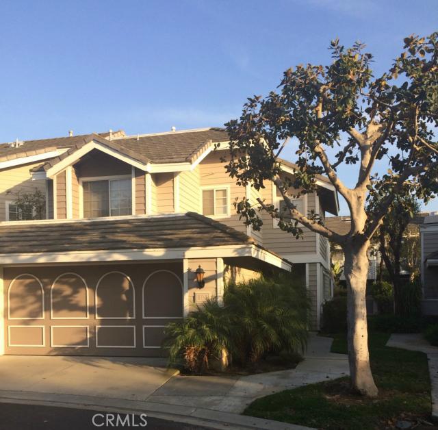 Beautiful two story end unit townhome with an attached two car garage. - 10 Pickney Close, Laguna Niguel CA 92677 - photo 1